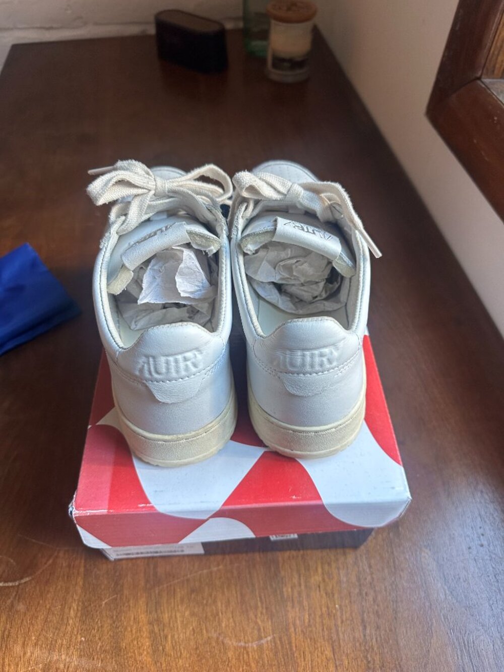 Autry Medalist Low Sneaker in White Leather - Picture 6 of 6